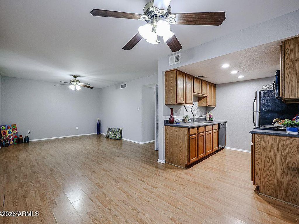 3828 N 32ND Street 208, Phoenix, AZ 85018