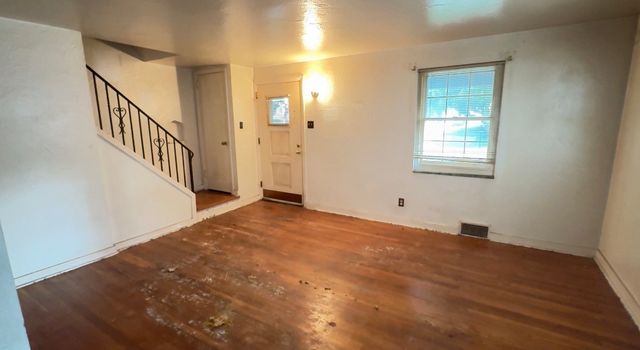4526 Camelia St, E Pittsburgh, PA 15201