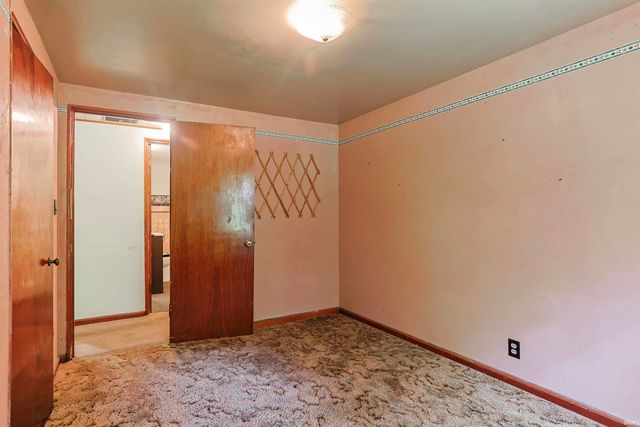 516 E Dragoon Trail, Mishawaka, IN 46544