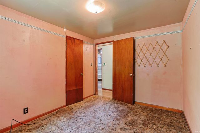 516 E Dragoon Trail, Mishawaka, IN 46544