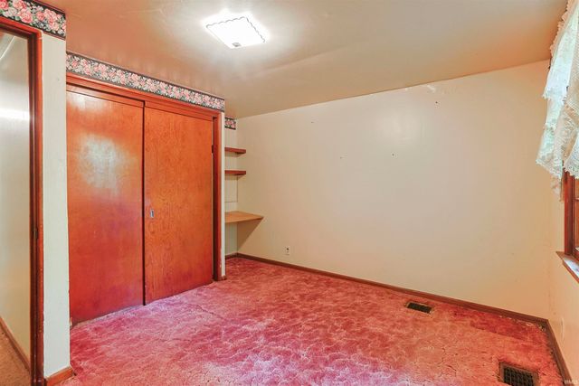 516 E Dragoon Trail, Mishawaka, IN 46544