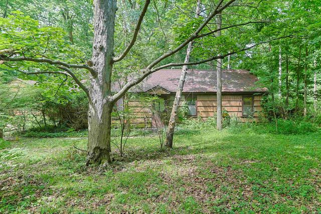 516 E Dragoon Trail, Mishawaka, IN 46544