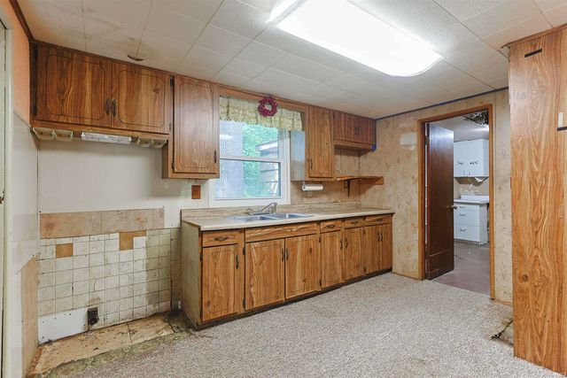516 E Dragoon Trail, Mishawaka, IN 46544