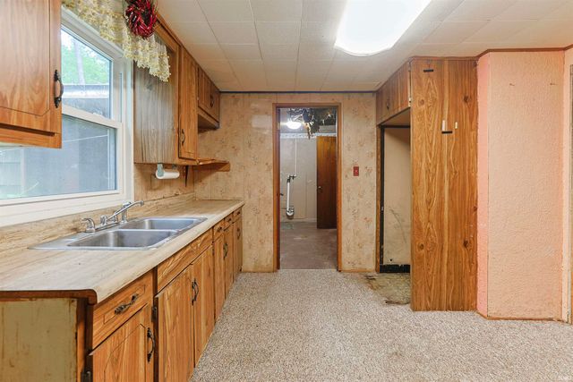 516 E Dragoon Trail, Mishawaka, IN 46544