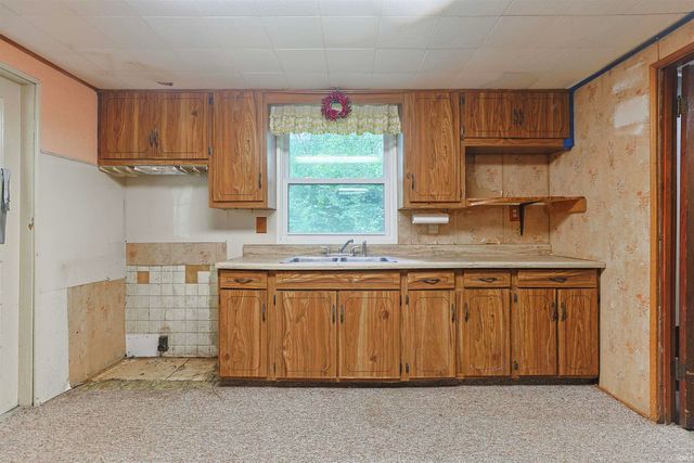 516 E Dragoon Trail, Mishawaka, IN 46544