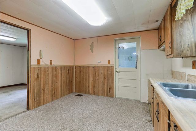 516 E Dragoon Trail, Mishawaka, IN 46544