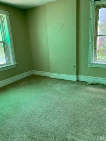 4429 Pennsylvania Avenue, St Louis, MO 63111