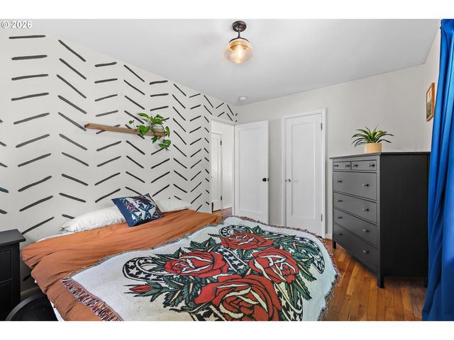 150 Ne 202ND Ave, Gresham, OR 97230
