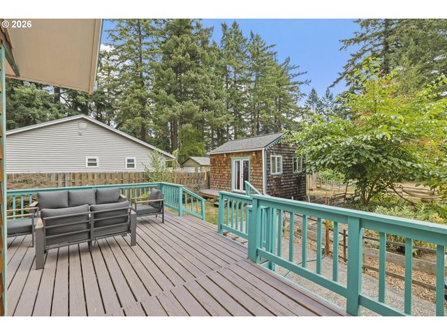 150 Ne 202ND Ave, Gresham, OR 97230