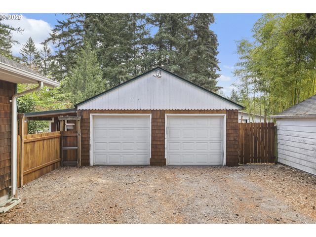 150 Ne 202ND Ave, Gresham, OR 97230