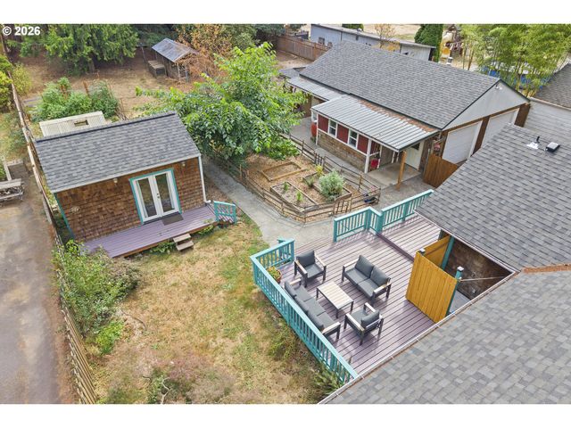 150 Ne 202ND Ave, Gresham, OR 97230