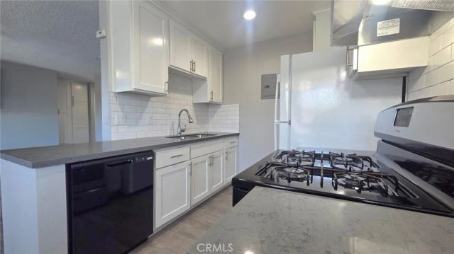 17102 Emerald D, Huntington Beach, CA 92647