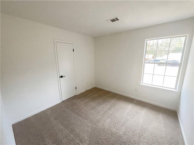 673 Utoy SW Circle, Atlanta, GA 30331