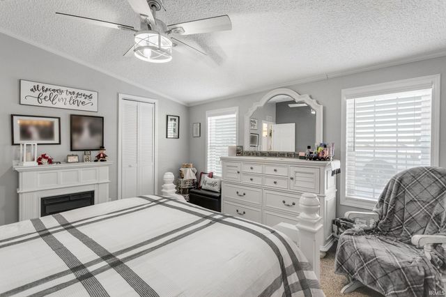 23651 Riley Road, Lakeville, IN 46536