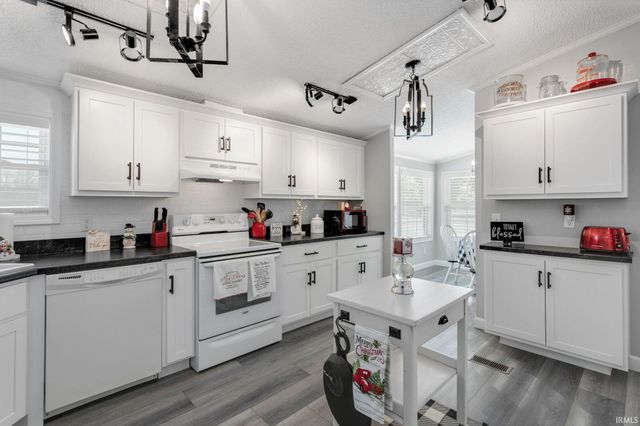 23651 Riley Road, Lakeville, IN 46536