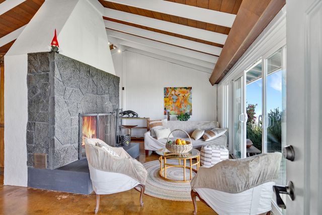 712 Upper Kimo Dr, Kula, HI 96790