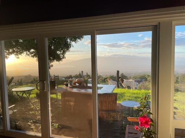 712 Upper Kimo Dr, Kula, HI 96790