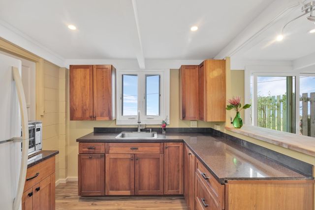 712 Upper Kimo Dr, Kula, HI 96790