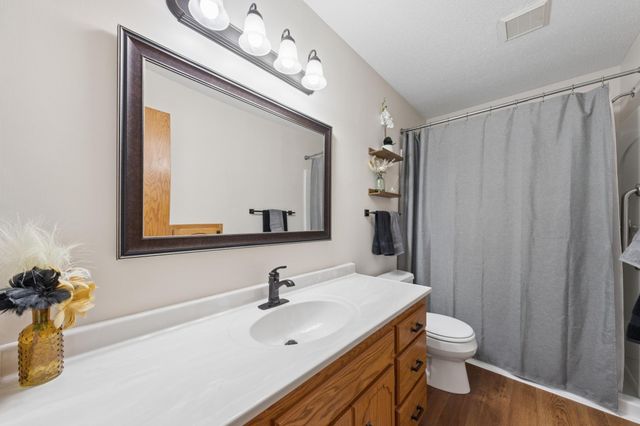 8922 Quinwood Lane N, Maple Grove, MN 55369