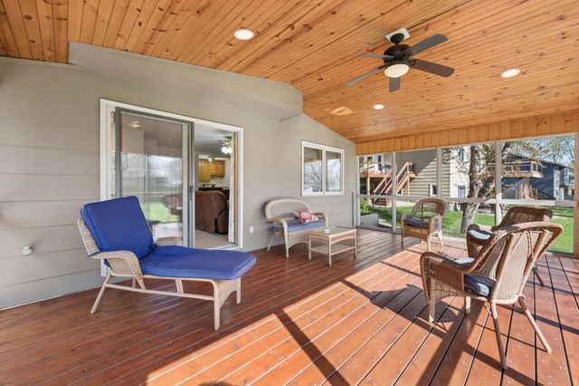 8922 Quinwood Lane N, Maple Grove, MN 55369