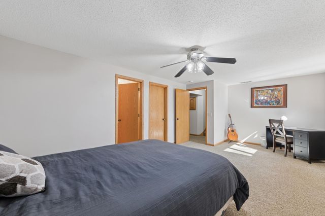 8922 Quinwood Lane N, Maple Grove, MN 55369