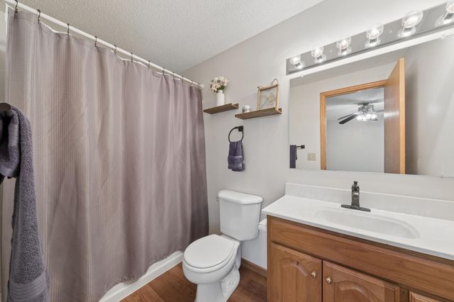 8922 Quinwood Lane N, Maple Grove, MN 55369