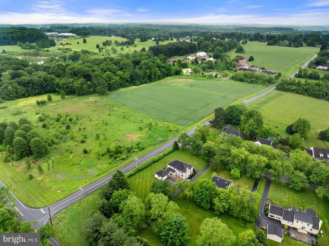 299 LONGVIEW LN, Kennett Square, PA 19348
