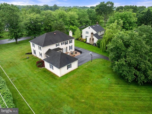 299 LONGVIEW LN, Kennett Square, PA 19348