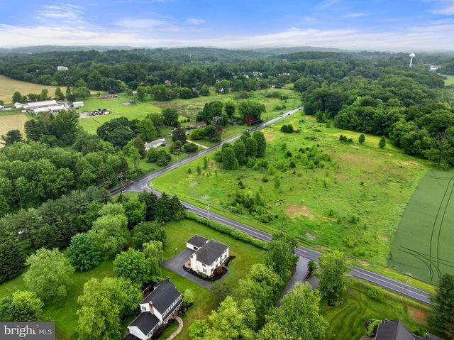 299 LONGVIEW LN, Kennett Square, PA 19348