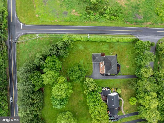 299 LONGVIEW LN, Kennett Square, PA 19348