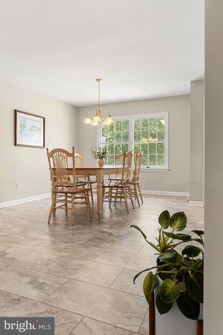 299 LONGVIEW LN, Kennett Square, PA 19348