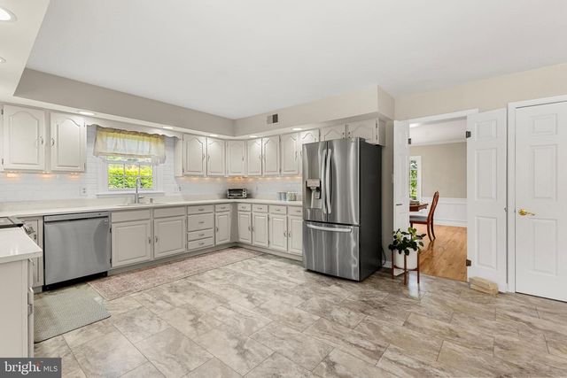 299 LONGVIEW LN, Kennett Square, PA 19348