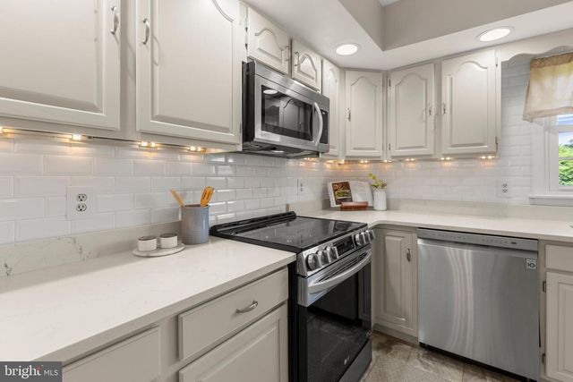 299 LONGVIEW LN, Kennett Square, PA 19348