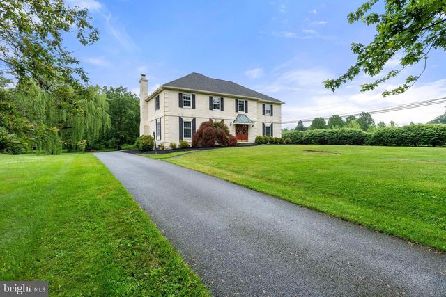 299 LONGVIEW LN, Kennett Square, PA 19348