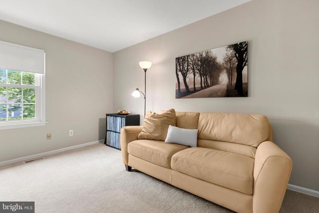299 LONGVIEW LN, Kennett Square, PA 19348
