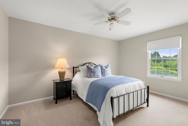 299 LONGVIEW LN, Kennett Square, PA 19348