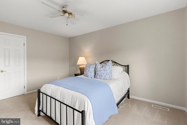 299 LONGVIEW LN, Kennett Square, PA 19348