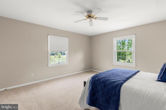 299 LONGVIEW LN, Kennett Square, PA 19348