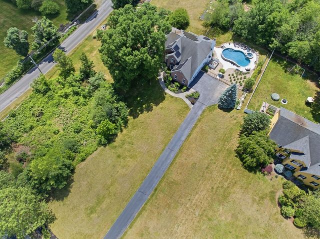 1 Valley View Drive, Grafton, MA 01536