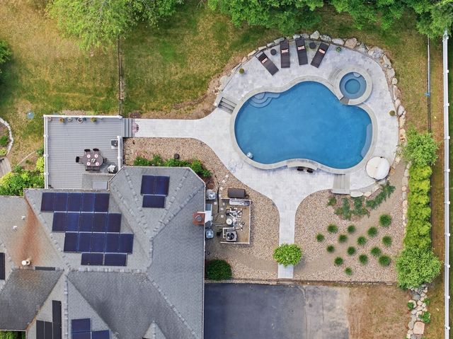 1 Valley View Drive, Grafton, MA 01536