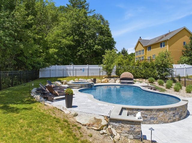 1 Valley View Drive, Grafton, MA 01536