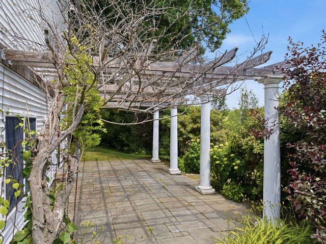 1 Valley View Drive, Grafton, MA 01536