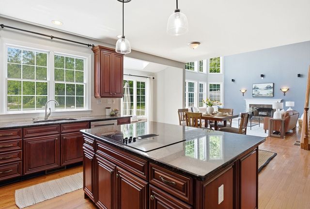 1 Valley View Drive, Grafton, MA 01536