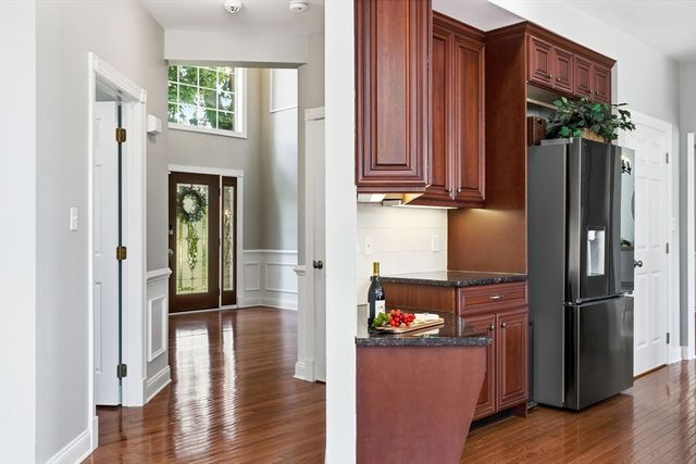 1 Valley View Drive, Grafton, MA 01536