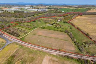 514 LIPSCOMB RD, Stuarts Draft, VA 24477