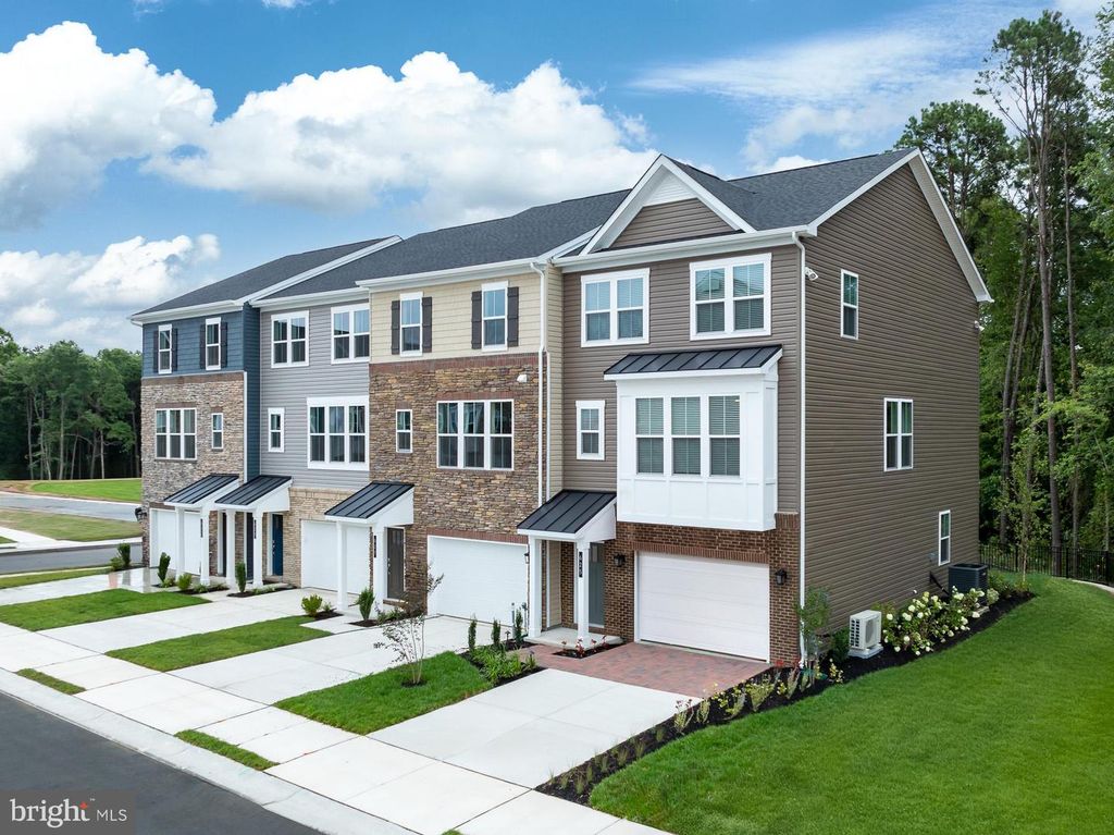 8275 LONGFORD RD, Millersville, MD 21108