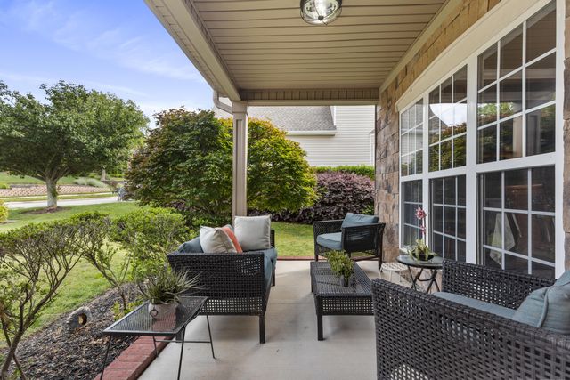 9698 Chaucer Terrace, Ooltewah, TN 37363
