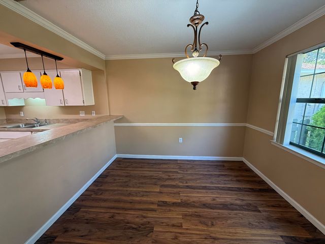 1054 9th Street, Shalimar, FL 32579