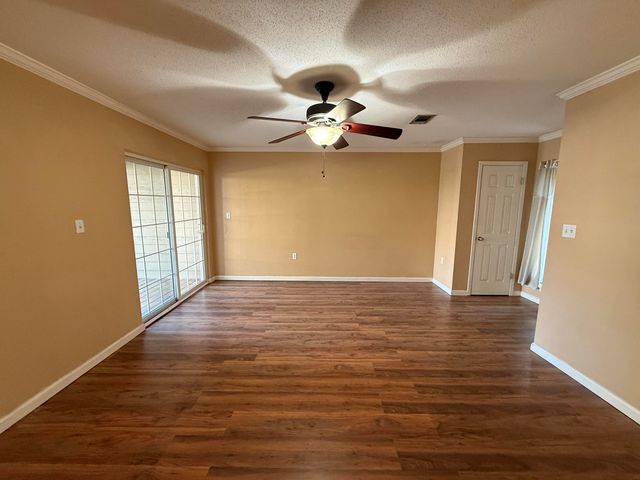 1054 9th Street, Shalimar, FL 32579