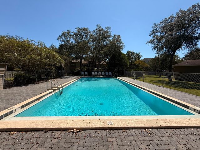 1054 9th Street, Shalimar, FL 32579